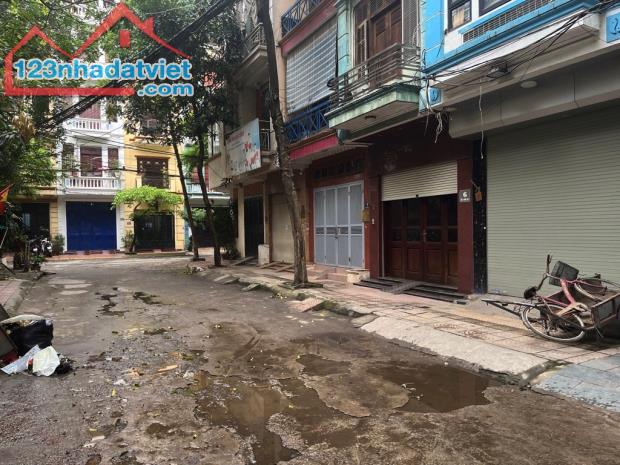 PHÂN LÔ ĐỀN LỪ, HOÀNG MAI, VỈA HÈ RỘNG, Ô TÔ TRÁNH, GARA