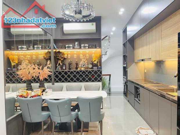 PHÂN LÔ ĐỀN LỪ, HOÀNG MAI, VỈA HÈ RỘNG, Ô TÔ TRÁNH, GARA - 5