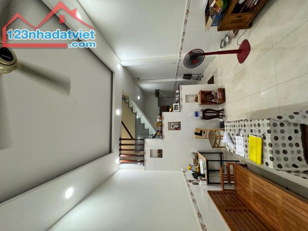 BÁN NHÀ MỚI ĐẸP Ở NGAY LÊ ĐÌNH THÁM, TÂN QUÝ, TẤN PHÚ, 60M2, NGANG 4M, NHỈNH 5 TỶ - 1