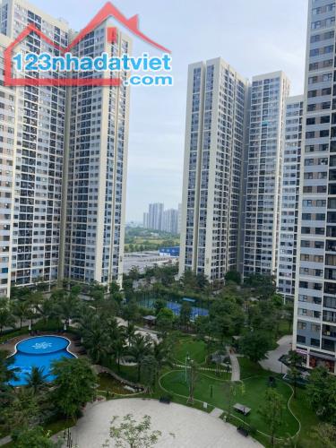 Cần bán căn 2PN chung cư VinHomes -Nguyễn Xiễn - 1