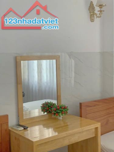 Bán toà nhà căn hộ 6 tầng 20 phòng sát biển Vĩnh Hải, giá 20tỷ. - 2