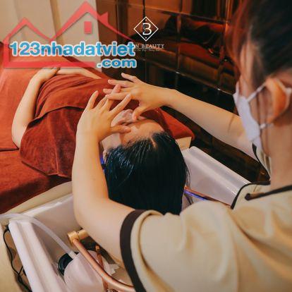 Quận 10 ! Sang nhượng spa. Quận 10 hẻm xe hơi. Có trang tiktok và page có luôn đội ngủ - 2