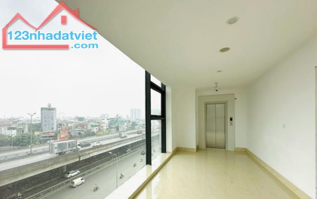 Ban quản lý tòa nhà Housinco Premium Nguyễn XIển, Hà Nội cho thuê văn phòng 130- 1500m2 - 2