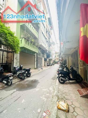 Bán nhà riêng ngõ 151 Thái Hà 51m2 5T Ngõ Thông Ô Tô Qua Giá Chỉ 8.9 Tỷ