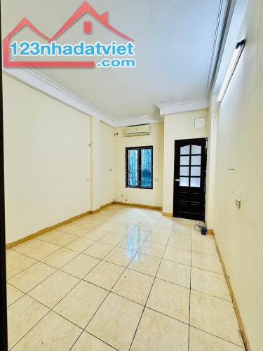 Bán nhà Thanh Lân, Hoàng Mai 40m2x4 tầng, ngõ thông – gần bãi đỗ ôtô 4.98 tỷ. - 2