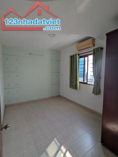 Gia đình bán gấp căn hộ Khang Phú diện tích 73.9m2, 2 phòng ngủ, có sổ, 2 .4 tỉ - 2