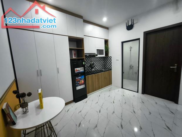 Bán nhà phố Minh Khai, Hai Bà Trưng 52m, 6 tầng. Giá: 11.8 tỷ - 3