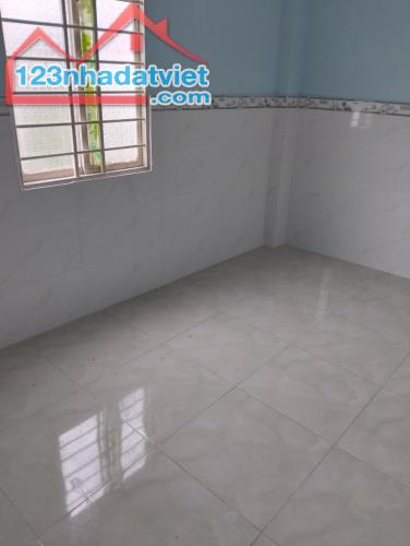 chính chủ gửi bán căn nhà ngay Tân Vạn 670tr/ 50m2 nhà gác lửng - 4