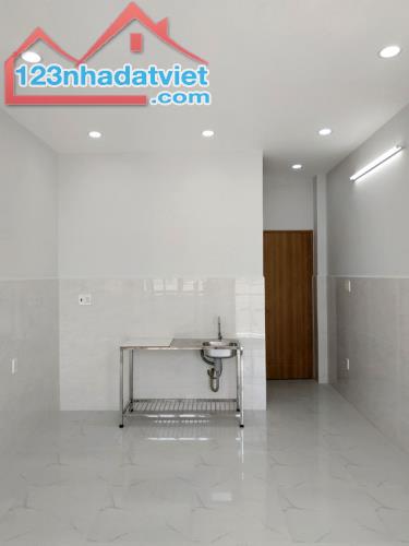 Chỉ còn 1 phòng cho nữ thuê tại quận Bình Thạnh, 25m2 mới đẹp, ban công, cửa sổ, hẻm 7m. - 2