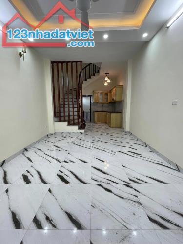 Siêu phẩm..! đại thành căn độc lập duy nhất XD 3*T, DT : 45m2  MT 4,4m ô tô tải đỗ cửa