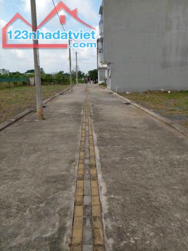 Bán đất Vĩnh Lộc B 82m2 thổ cư , giá 1ty180 triệu , sổ hồng riêng - 2