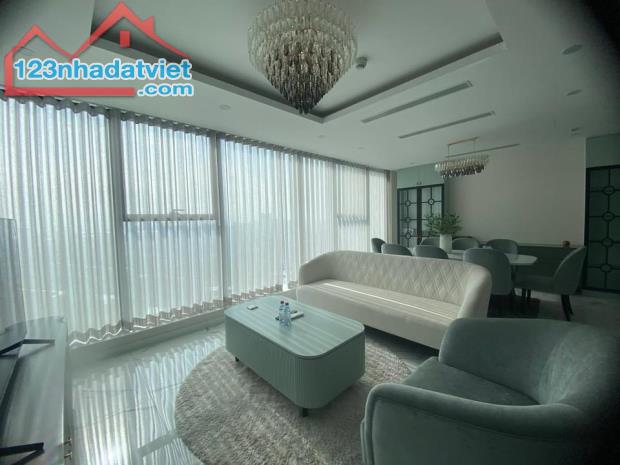 Cần bán căn Duplex Sunshine City siêu Vip view Sân Golf. Giá 14tỷ.LH: 0963416556 - 3