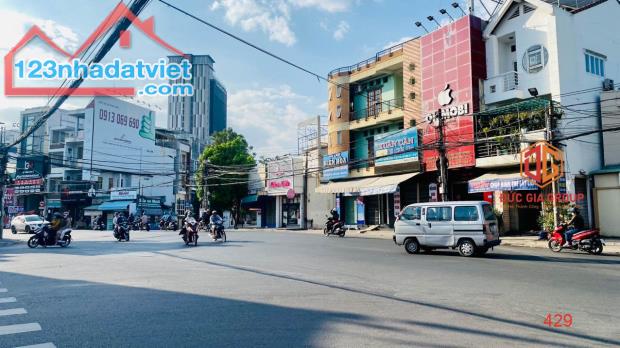 Bán nhà mặt tiền đường Nguyễn Văn Hoa ngay ngã ba máy cưa sổ hồng riêng 360m2 giá 15,9 tỷ - 1