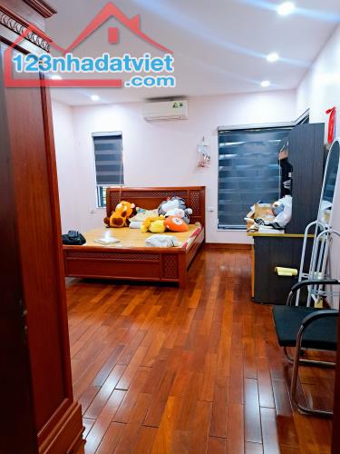 +1 Bán biệt thự Văn Phú Hà Đông, lô góc, view công viên, nội thất chất ngây ngất - 3