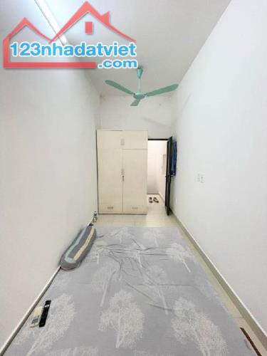 Bán Nhà Đống Đa 17/20m x 5 Tầng Gần Phố Giá 2.85 Tỷ. - 4