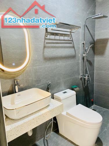 Nhà kiệt An Dương Vương, đường rộng 8.8m - 2