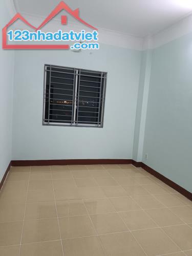 Chính chủ cần bán Căn hộ 68m2 2 phòng ngủ, 1 VS, có thang máy - 1