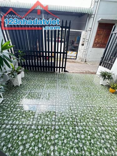 Chú LÂM cần ra gấp nhà tâm huyết 109m2 sổ hồng riêng Giá 730Triệu SHR Bao phí thuế sang tê - 2