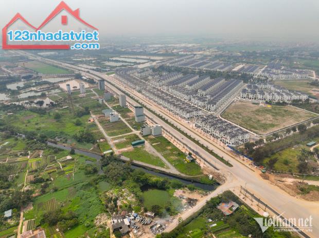 Lô đất vàng 112.9m2, MT 9.03m khu 4.5ha, gần đường Vành Đai 3.5 có đơn giá rẻ nhất khu Vân - 2