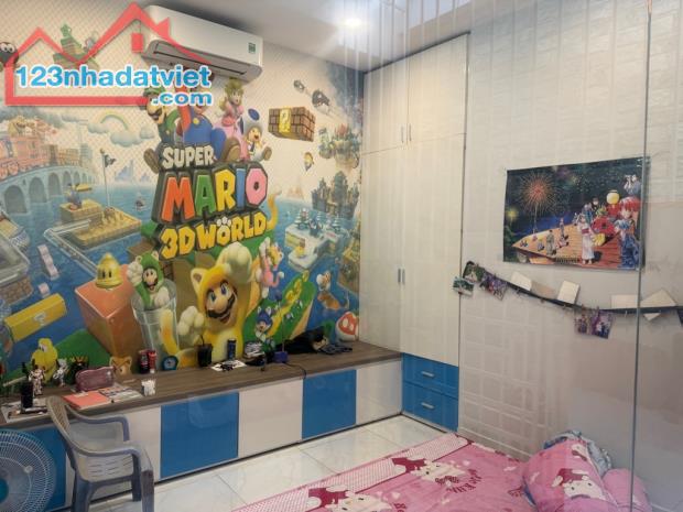 Mặt tiền Mai Hắc Đế Q8 150m2 3 tầng ngang 5m đẹp thoáng ful nội thất xịn, nhỉnh 11 tỷ TL - 3