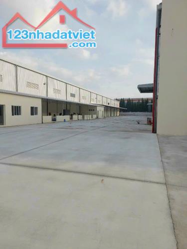 Cho thuê 1850 m2 , 2500m2 , 5600m2 Xưởng giá rẻ trong KCN Thủ Dầu Một Bình Dương - 1