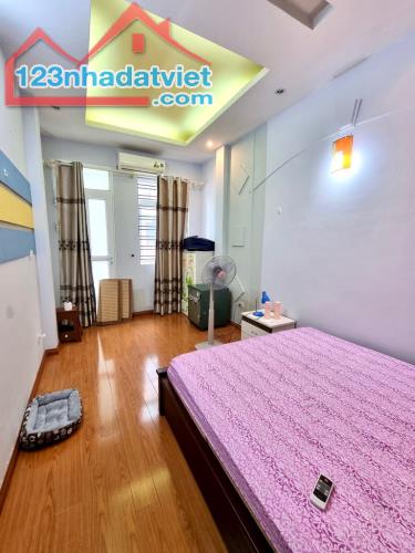 SIÊU PHẨM ! Nhà Pháo Đài Láng, gara ô tô, kinh doanh, 2 thoáng, giá 13,5 tỷ. 0974984929 - 2