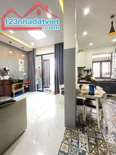 Nhà thanh khê,Ra đường Hùng Vương - Hàm Nghi,45m2,3 tầng,4 ngủ - giá chưa tới 3,3 tỷ - 1