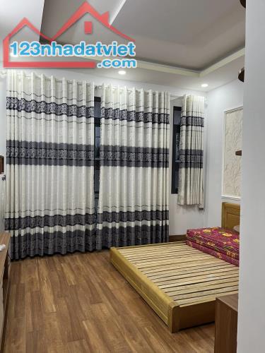 Mặt tiền hẻm ngay Tùng Thiện Vương 4 tầng chủ xây ở chỉ 6 tỷ nhỉnh - 2