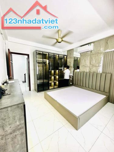 CHỦ_B.Á.N_GẤP CCMN 49m² - KINH DOANH - GẦN Ô TÔ - THÔNG TỨ TUNG giá nhỉnh 10 TỶ - 1