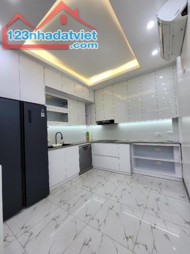 BÁN NHÀ VĨNH NINH 40M2 5TANG 3,4 TỶ - 1