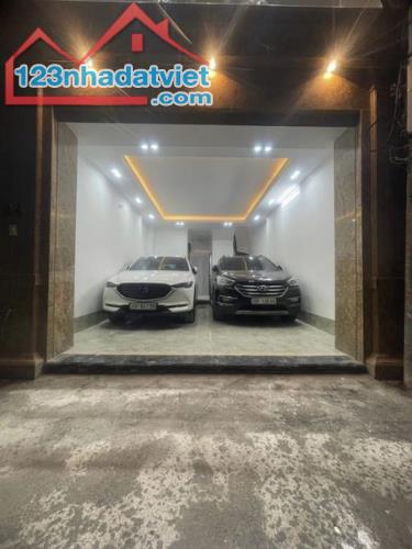 BÁN NHÀ VƯƠNG THỪA VŨ, 2 Ô TÔ ĐỖ TRONG NHÀ, 50M X 7T, M5 5,4M, THANG MÁY