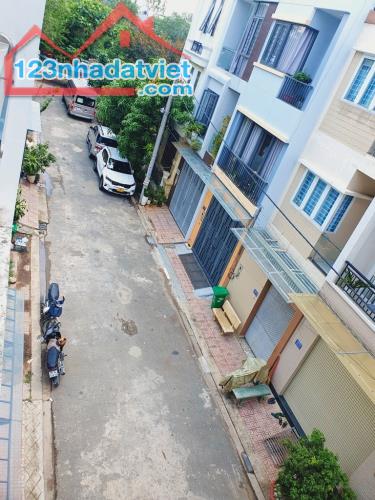HẺM 8M XE HƠI TRÁNH 30M RA MẶT TIỀN - NGAY NGÃ BA NGUYỄN DUY TRINH GIAO ĐỖ XUÂN HỢP - 5