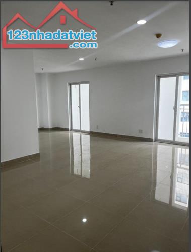 Bán căn hộ Chung cư Charm Plaza, 3pn, 2pt, nhà đẹp, giá tốt - 2