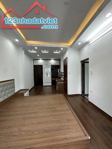 Cực Hiếm Phân Lô, Trung Tâm Cầu Giấy 40m2 x 5T, Ô tô, kd, full NT, 9.5 tỷ. - 3