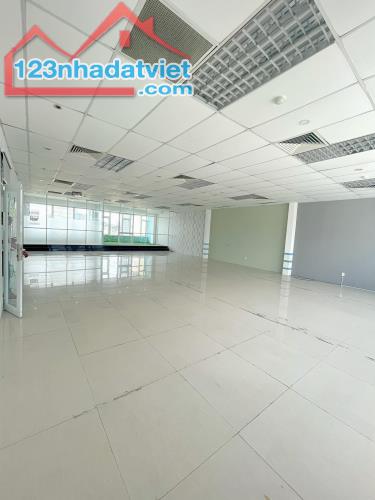 Cho thuê văn phòng đẹp thông thoáng giá tốt sàn 115m2 đường 3/2, Quận 10 - 1