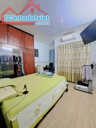 DUY NHẤT CHỈ 1 CĂN - KHU VIP TRƯỜNG THỌ - NHÀ 2 MẶT HẺM XE TẢI 6M - ÔTÔ NGỦ TRONG NHÀ - 3 - 4