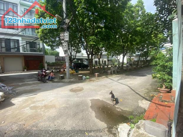 Mảnh đất vàng view vườn hoa Thượng Thanh LB 45m2 oto đỗ cửa, ngõ thông. 5,2tỷ