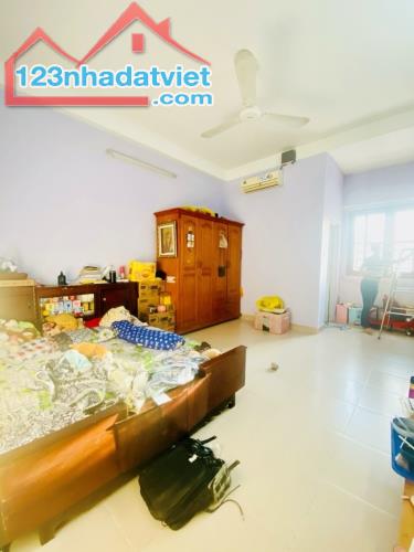 Bán Nhà HXT Thông Tân Hương, Víp Tân Phú, 160m2, 4 Tầng Nở Hậu, Nhỉnh 15 Tỷ TL. - 2