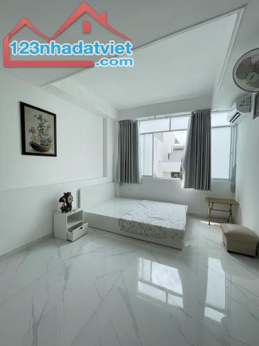 CĂN HỘ CHO THUÊ PENTHOUSE TÁCH BẾP VIEW SÂN THƯỢNG