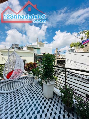 Bán nhà đẹp Lô góc Nguyễn Duy Cung 37m2 – Giá 4,96 Tỷ tl. - 1