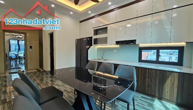 Có 1 0 2! Phố VIP Nguyễn Cơ Thạch, 50m ra phố, phân lô,  35m2*7T có thang máy, giá 9.3 Tỷ - 1