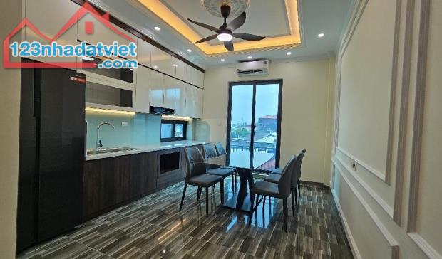 Có 1 0 2! Phố VIP Nguyễn Cơ Thạch, 50m ra phố, phân lô,  35m2*7T có thang máy, giá 9.3 Tỷ - 2