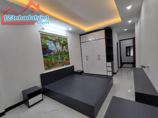 Giảm Sâu- Bán nhanh nhà Đa Sỹ 33/35m2*5 tầng, sẵn ô chờ thang máy. - 4