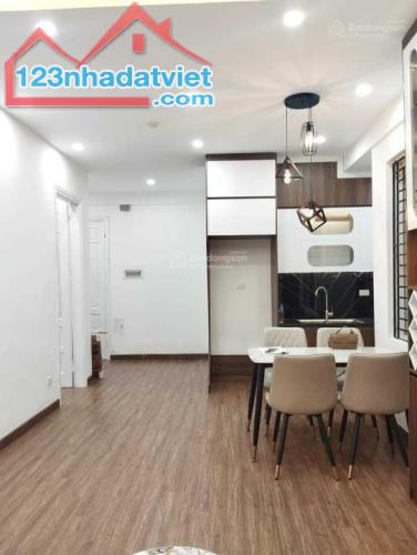 CC 2N, 2VS 76m2 KĐT TP Giao Lưu - Đường Phạm Văn Đồng. Hướng mát, tầng trung. 4.2 tỷ CTL - 2