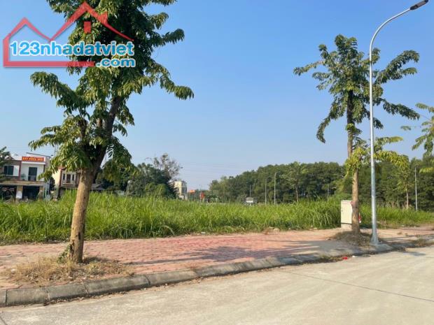 Chuyển nhượng lô đất 2 mặt tiền 99,5m2 full đất ở đô thị tại thị trấn Xuân Mai Chương Mỹ