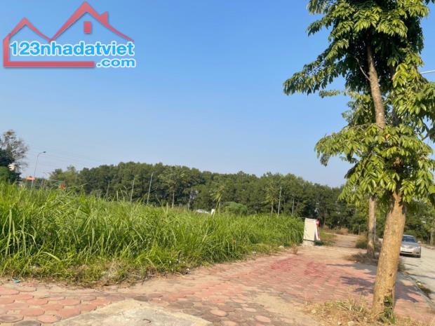 Chuyển nhượng lô đất 2 mặt tiền 99,5m2 full đất ở đô thị tại thị trấn Xuân Mai Chương Mỹ - 1