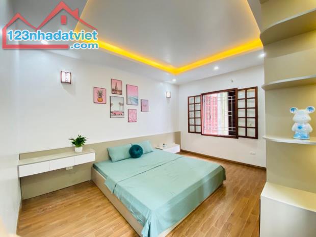 BÁN NHÀ MINH KHAI, DÂN XÂY, 3 THOÁNG, TẶNG NỘI THẤT, SỔ PLO, 65M2, GIÁ 11 TỶ. +) Vị trí: k - 2