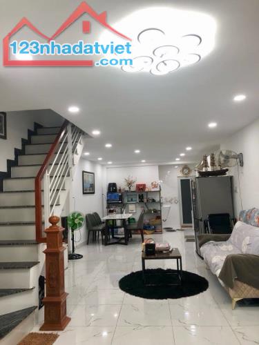 🏠 3 TẦNG - 7 PHÒNG KÉP KÍN - ĐINH BỘ LĨNH, BÌNH THẠNH - 82m² - CHỈ 7.2 Tỷ**🍀 - 1