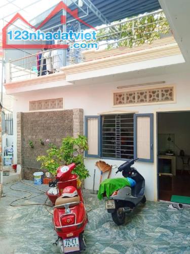 Nhà Hiệp Thành 13 Q12, 176m2, 1 lầu, 4PN, 15x32m, Đ.4m chỉ 5.x tỷ - 1