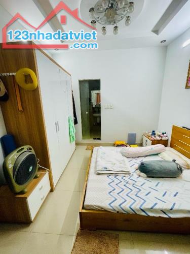 Nhà Hẻm Xe Tải, 5 tầng đúc, Lạc Long Quân, Tân Bình, 65m2, 4.7x15m, nhỉnh 9 tỷ TL - 1